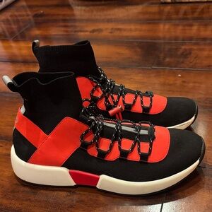 ALO Yoga Black and Red Athletic Shoes